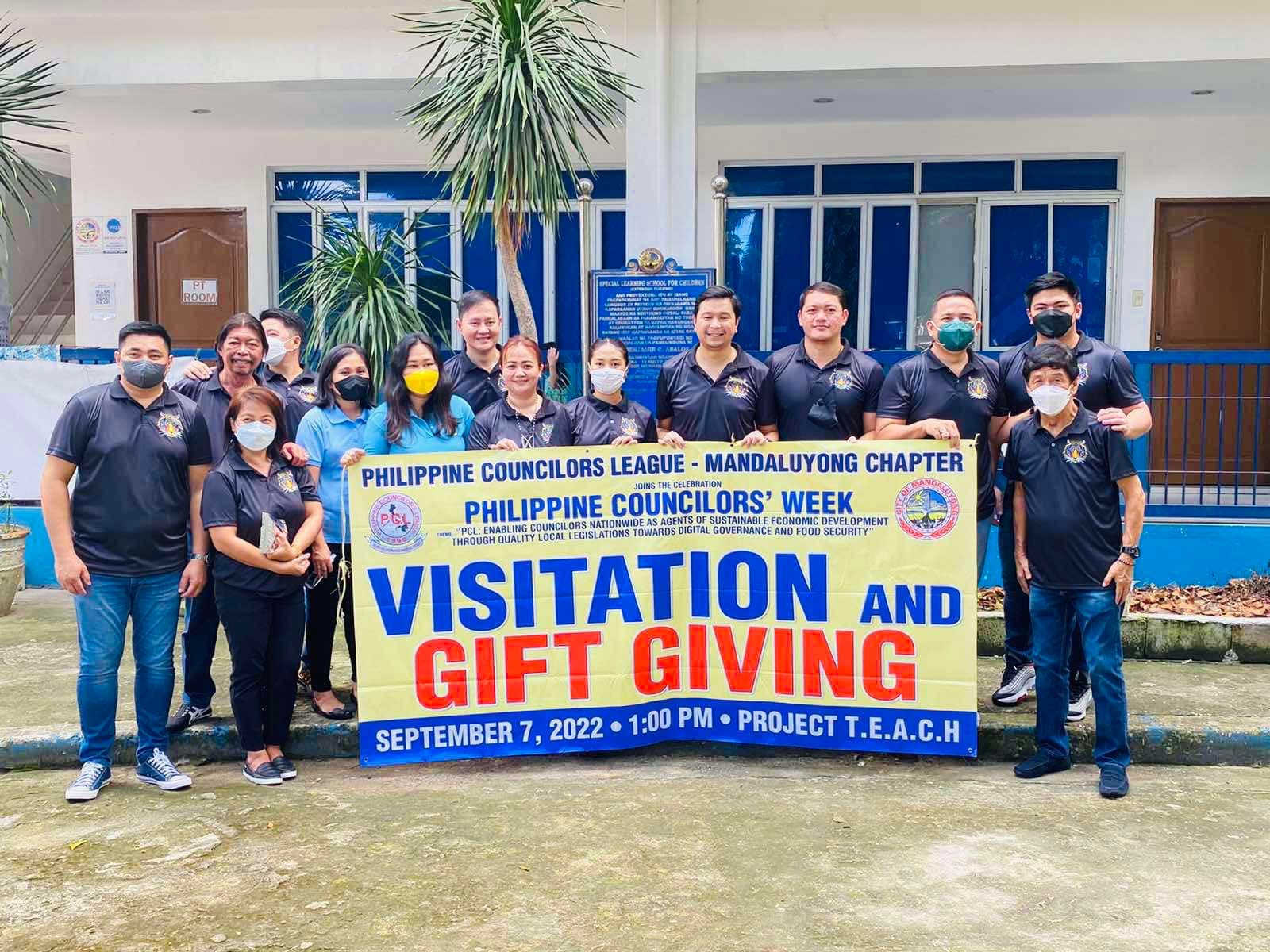 Visitation at Gift Giving to Project TEACH